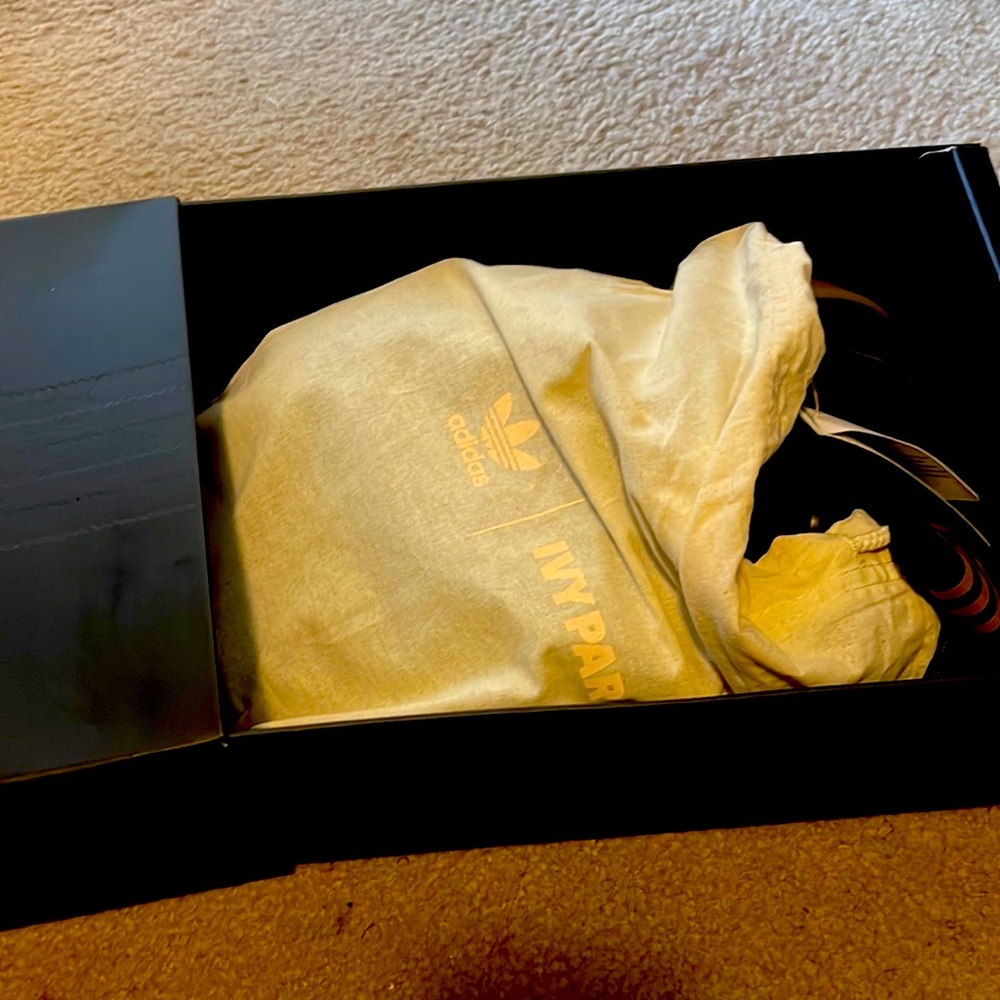 Still have box and bag box is a bit wore shoes are brand new